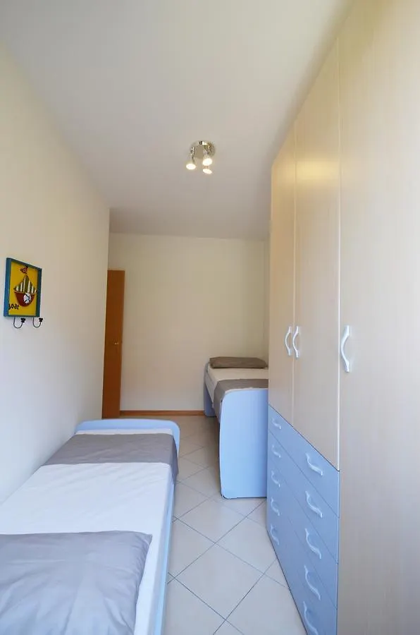 Magica immobiliare - Milano Dune 33 Lido di Jesolo 0*,